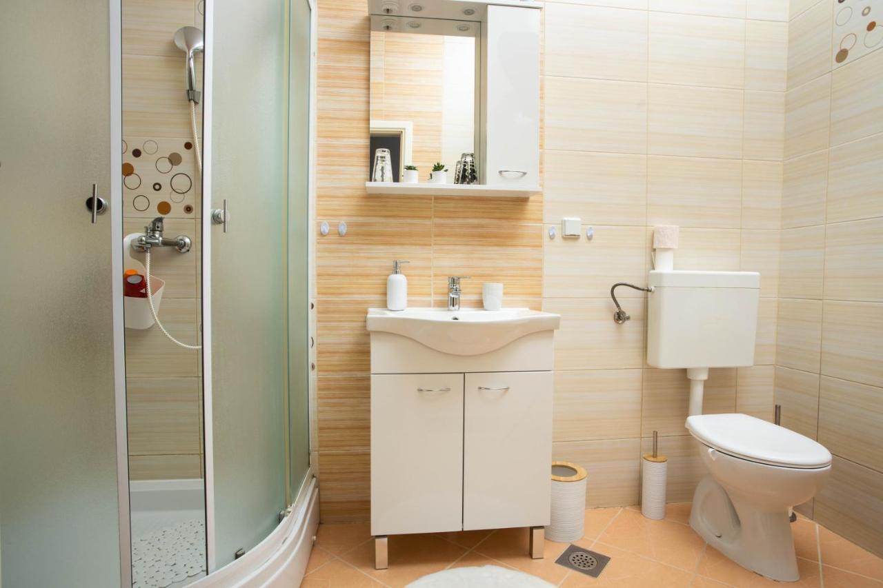 Apartman Gundulic Vinkovci Extérieur photo