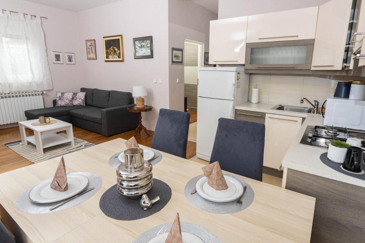 Apartman Gundulic Vinkovci Extérieur photo